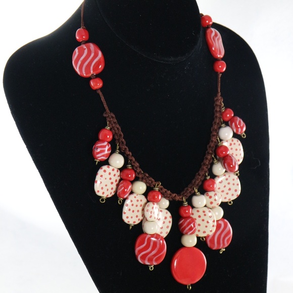 KAZURI Beads Beautiful 18 inch Hand-Made Necklace - Picture 2 of 5